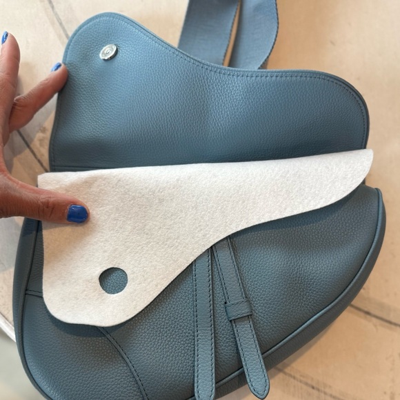 Christian Dior Shawn Stussy Saddle Crossbody Bag - Picture 7 of 9